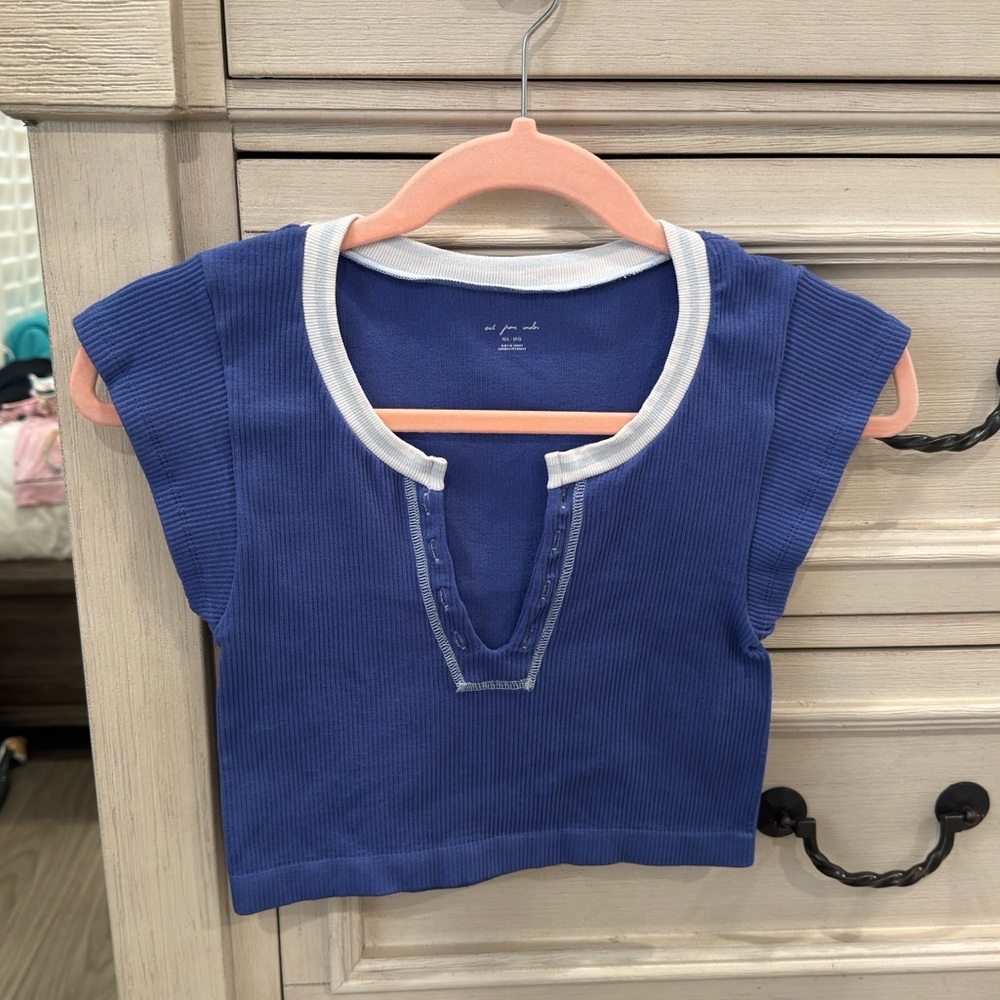 Out from under go for gold seamless top Urban